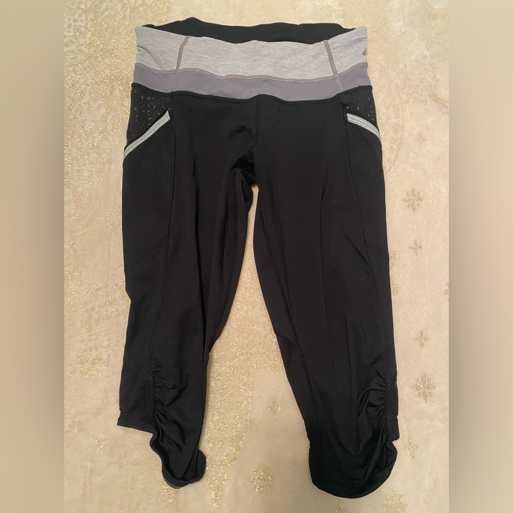 Lululemon leggings Size 6 Asymmetrical